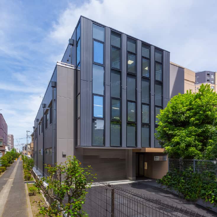 八洲プラント建設本社外観写真